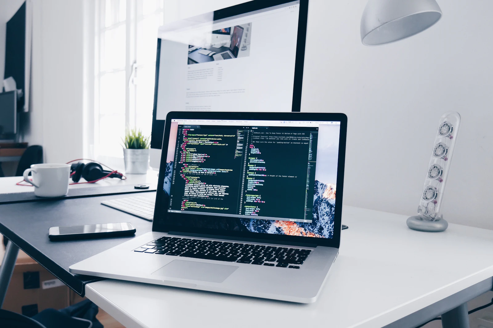 Workspace com notebook pronto para operacao administrativa